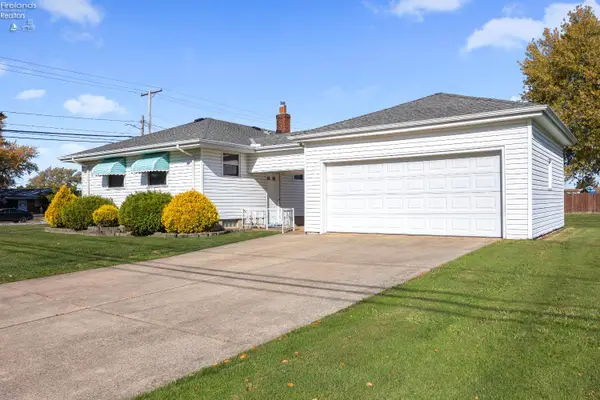 6361 Smith Road, Brook Park, OH 44142