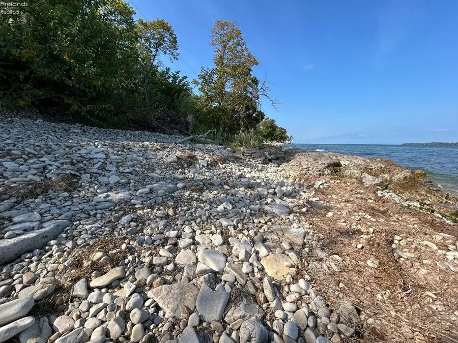 20 N Shore, Middle Bass, OH 43446 - Image #3