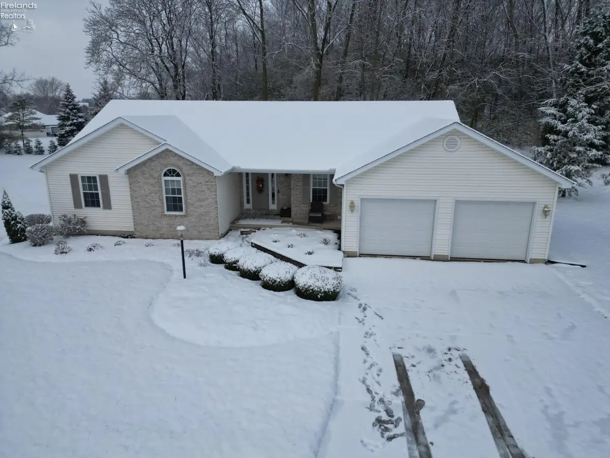 111 Parkview Place, Bellevue, OH 44811 - Image #1