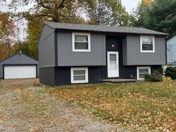 321 Berkshire, Vermilion, OH 44089