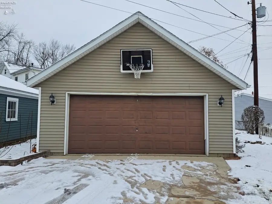 1116 Buckland Avenue, Fremont, OH 43420 - Image #2