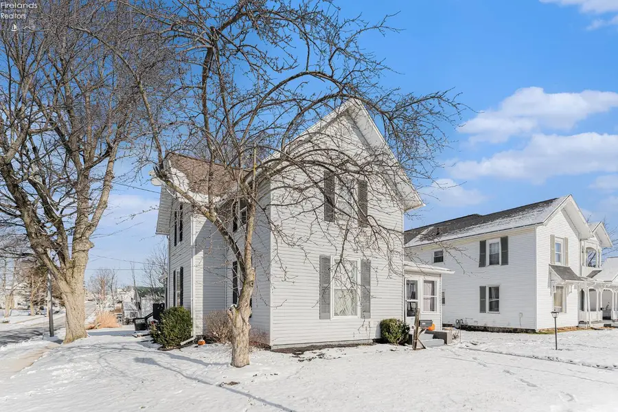 135 W Grant Street, Clyde, OH 43410 - Image #2