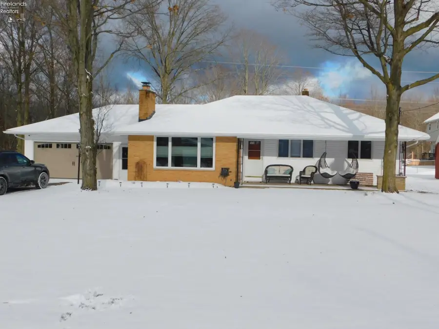 251 Habant Drive, Amherst, OH 44001 - Image #3