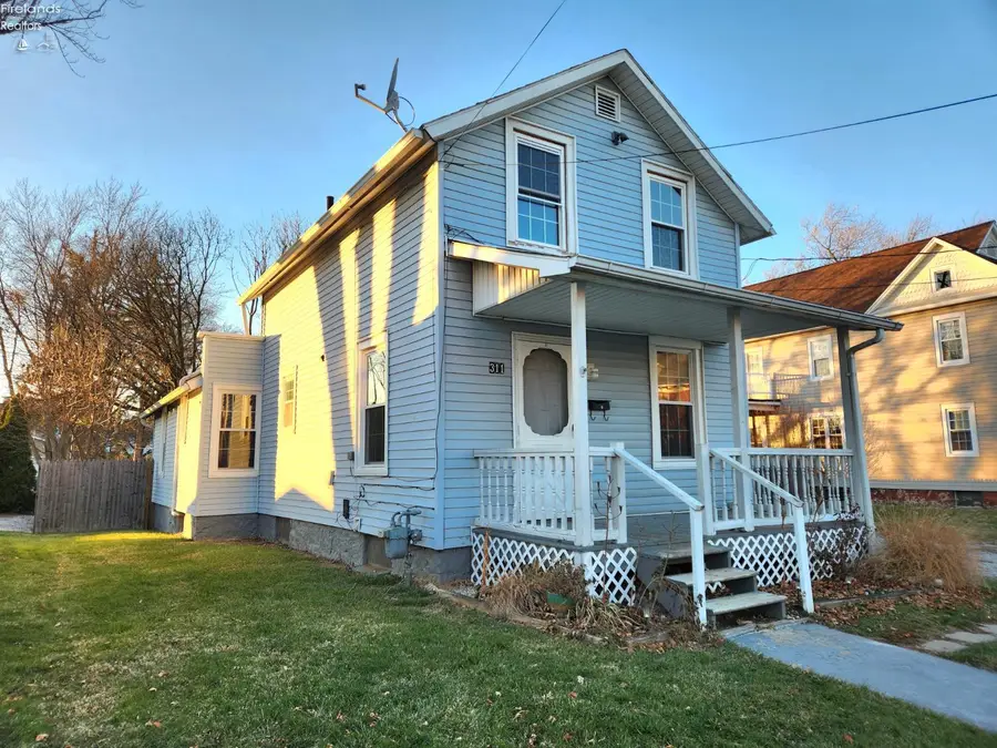 311 N Sandusky Street, Bellevue, OH 44811 - Image #2