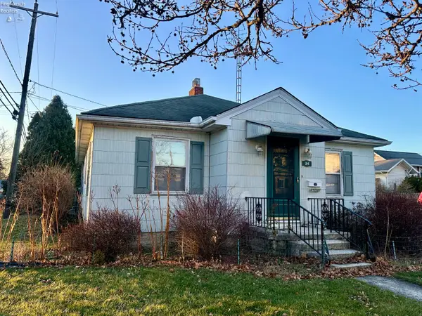 104 S Patterson Street, Gibsonburg, OH 43431