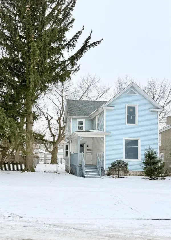 1009 Napoleon Street, Fremont, OH 43420