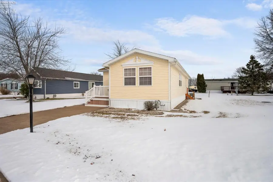 104 W Bass Circle, Marblehead, OH 43440 - Image #3