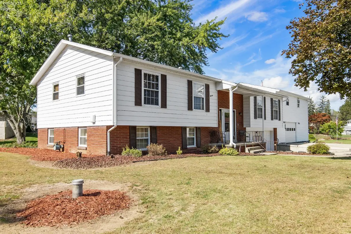 880 Cleveland Avenue, Fremont, OH 43420 - #1