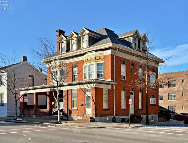 117 E Perry Street, Tiffin, OH 44883