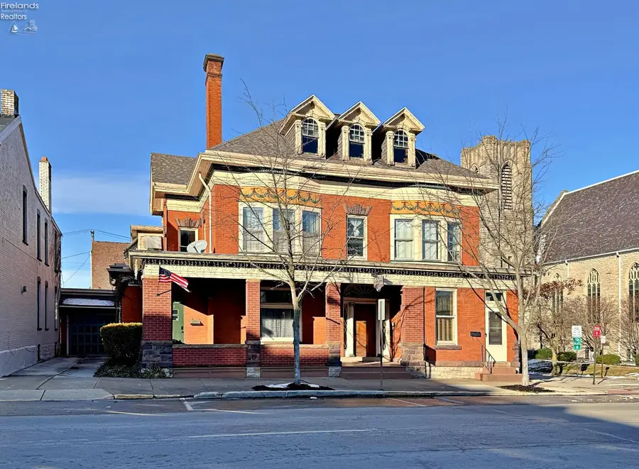 117 E Perry Street, Tiffin, OH 44883 - #3