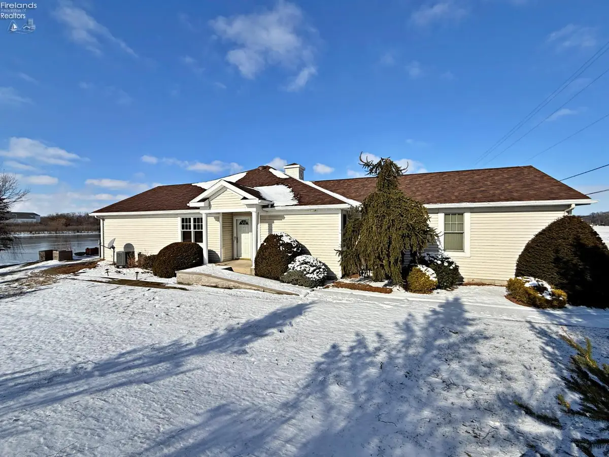 2010 Dickinson Street #A, Fremont, OH 43420 - Image #1