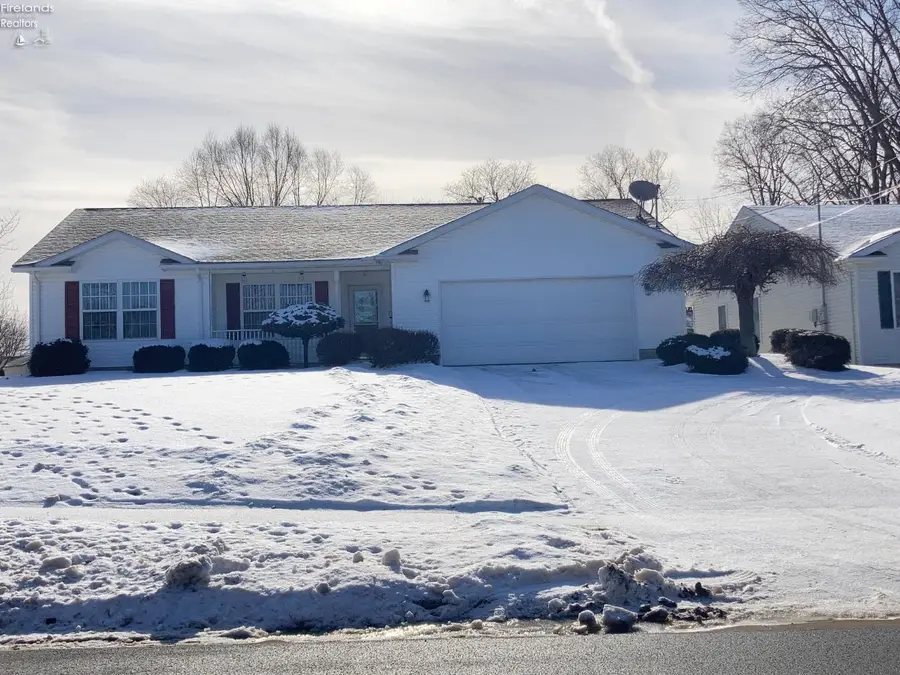 338 E Howard, Willard, OH 44890 - #2