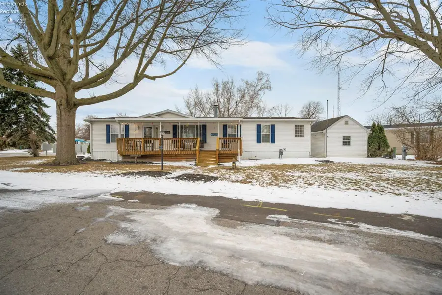 111 Morningside Drive, Port Clinton, OH 43452 - Image #3
