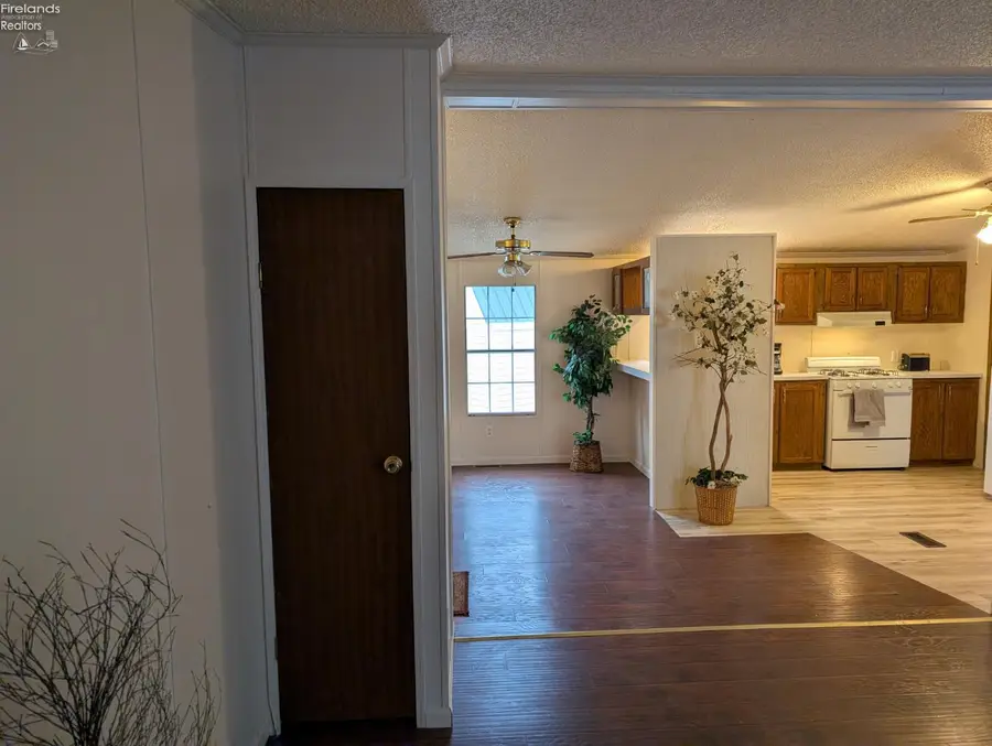 220 Maple Lane #115A, Green Springs, OH 44836 - #2