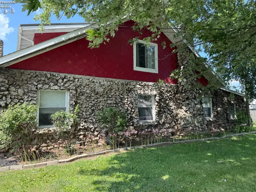 1107 Rainbow Avenue, Vickery, OH 43464 - #2