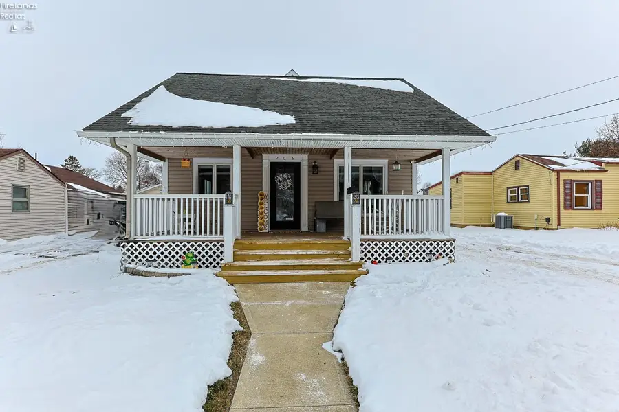 206 Wood Street, Bellevue, OH 44811 - Image #3