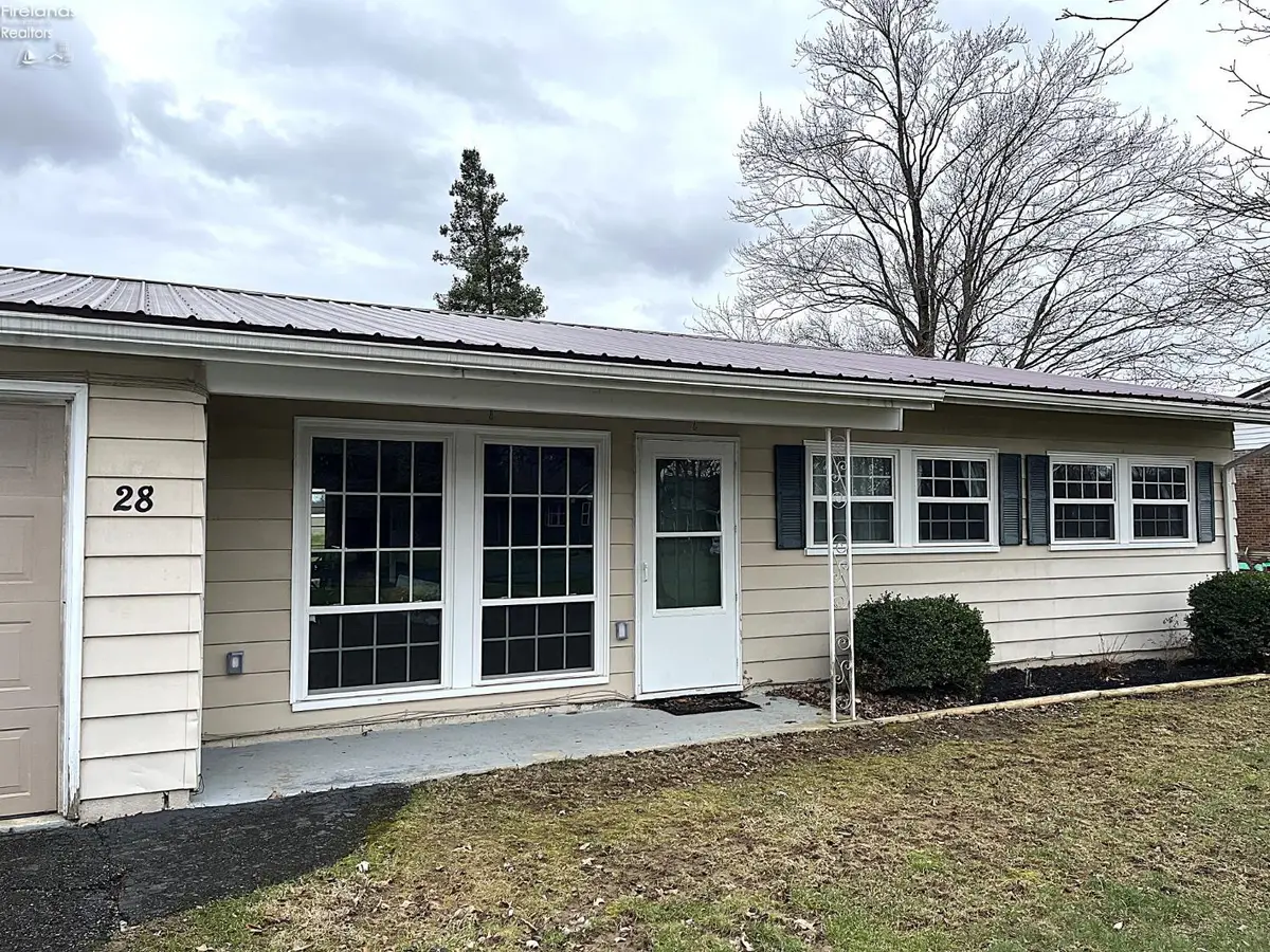 28 Elmwood Drive, Greenwich, OH 44837 - #1