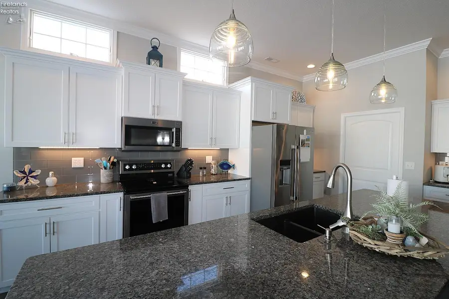 65 Grassland Circle, Norwalk, OH 44857 - #2