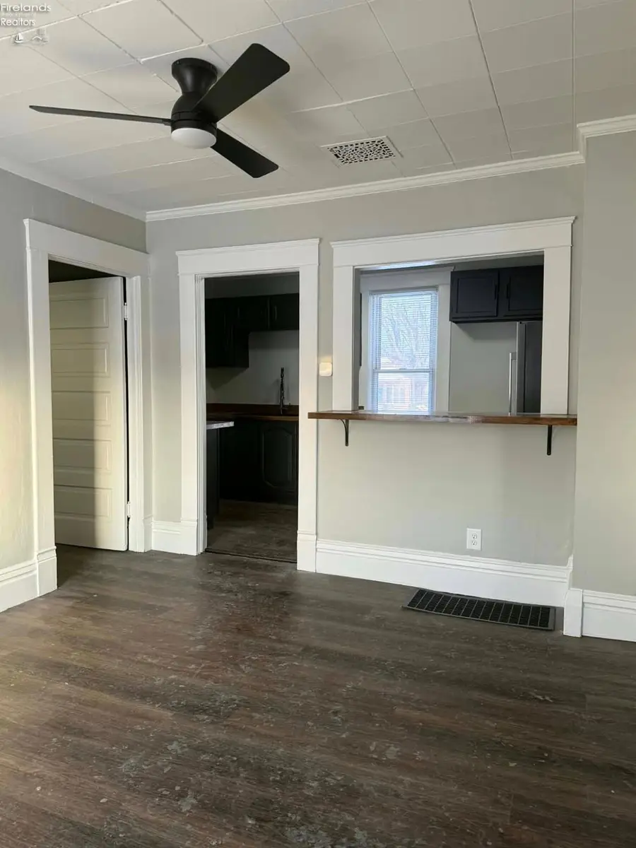 6991 W Lakeshore Drive, Port Clinton, OH 43452 - #3