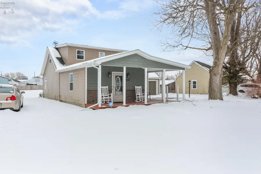 719 Everett Road, Fremont, OH 43420 - #3