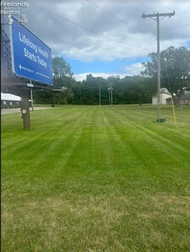 1531 S Conwell Avenue, Willard, OH 44890 - #2