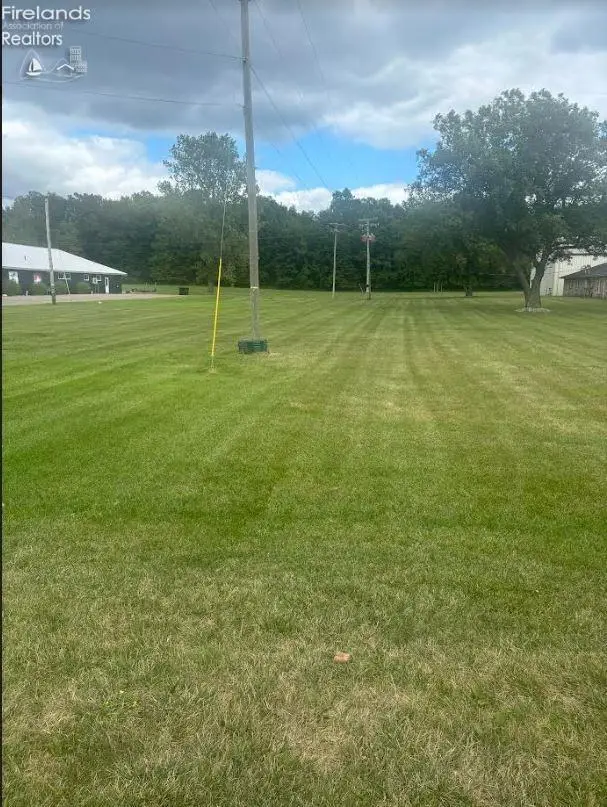 1531 S Conwell Avenue, Willard, OH 44890 - #3