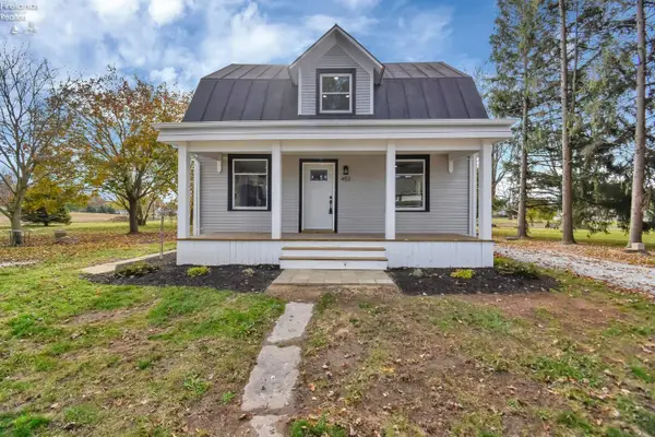 453 E Mansfield Street, New Washington, OH 44854