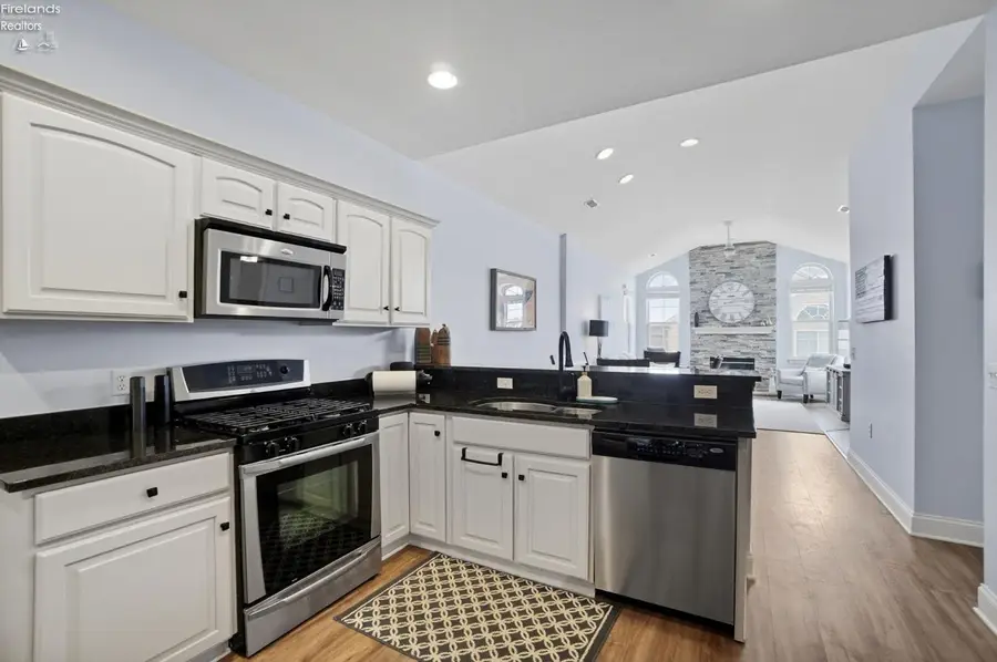 2690 N Canterbury Circle Circle #D, Port Clinton, OH 43452 - Image #3