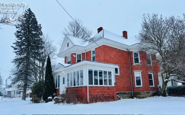 152 E Main Street, New London, OH 44851 - #1