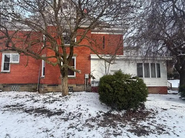 152 E Main Street, New London, OH 44851 - #3