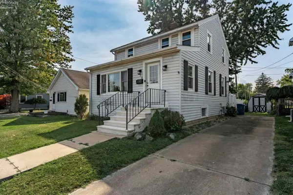 218 Elm, Port Clinton, OH 43452