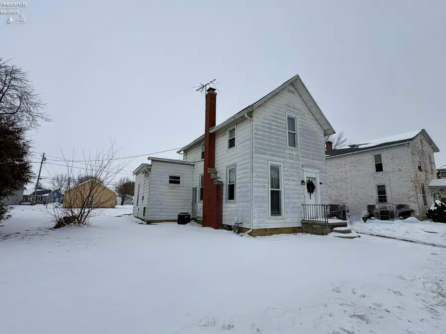 376 W Perry Street, Tiffin, OH 44883 - #2