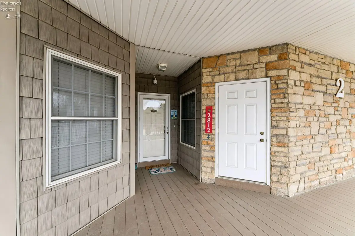 2812 Whispering Shores, Vermilion, OH 44089 - #1