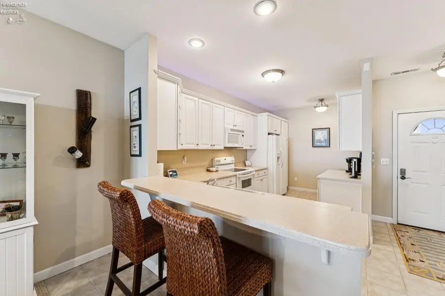 2812 Whispering Shores, Vermilion, OH 44089 - #3