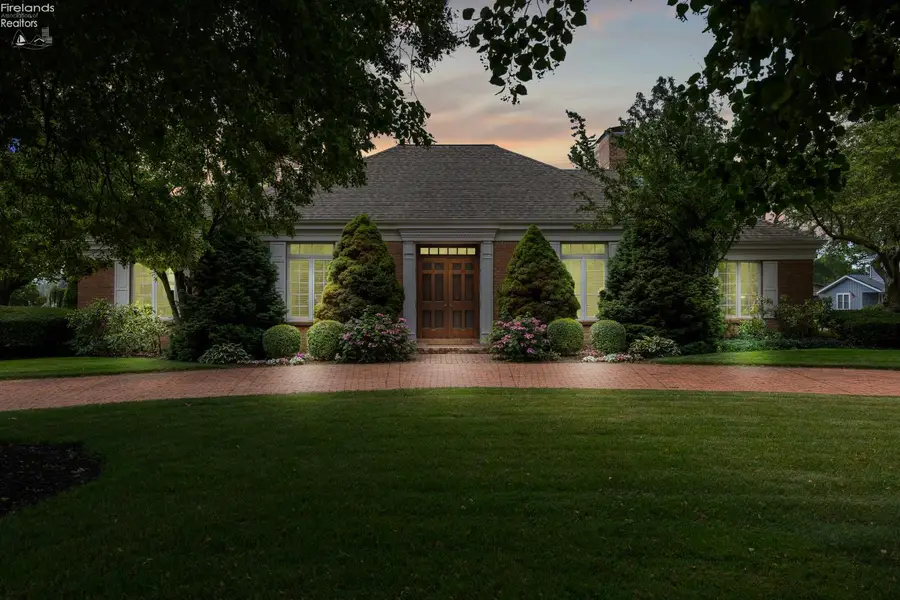 1711 Willow Drive, Sandusky, OH 44870 - #2