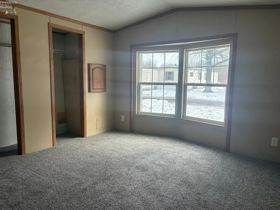 1121 Clayberg Road #21, Butler Township, OH 44387 - #2