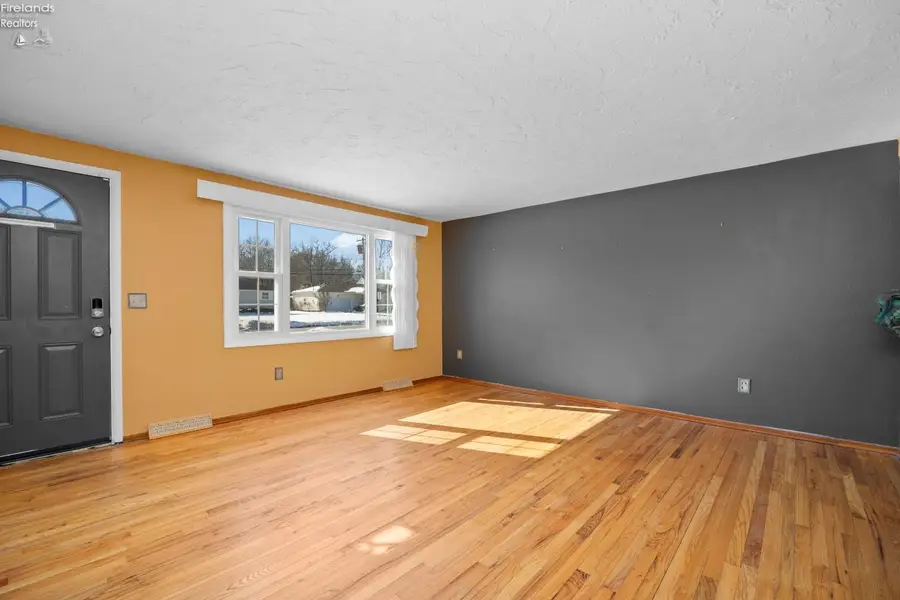 757 W Martin Ave., Amherst, OH 44001 - #2