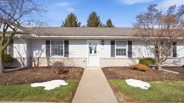 721 Creekside Drive, Huron, OH 44839