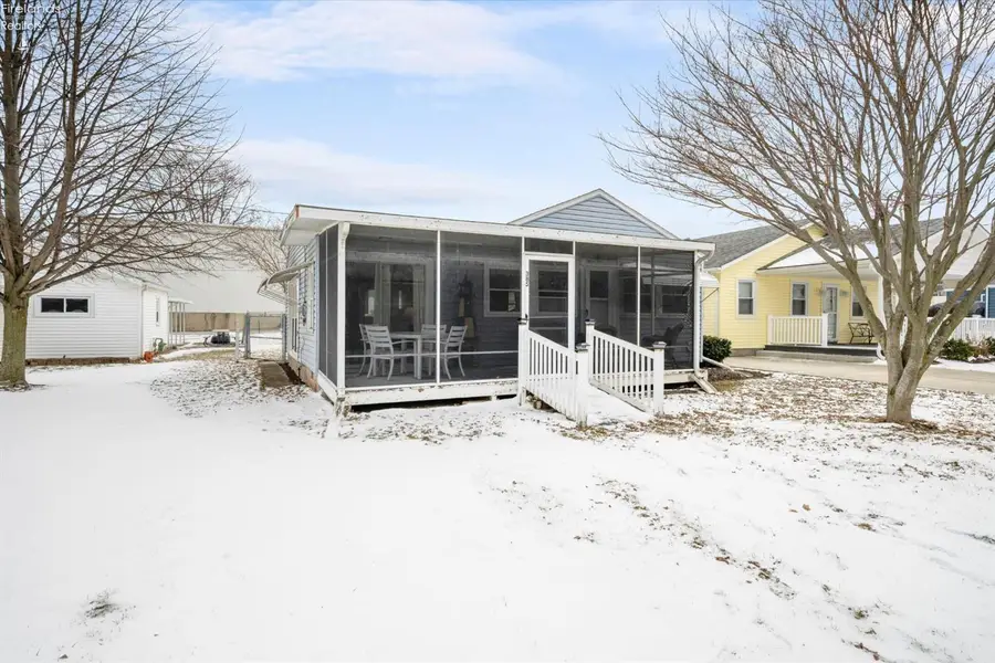 385 Hidden Beach Road, Marblehead, OH 43440 - #2