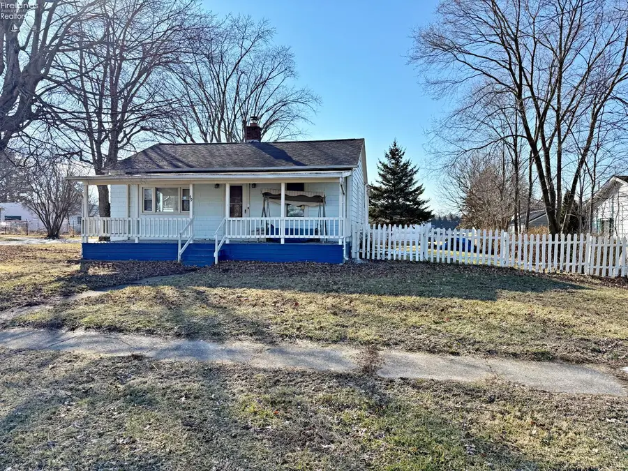 49 Second St, Tiffin, OH 44883 - #2