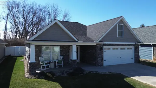 128 N Port Lane, Huron, OH 44839