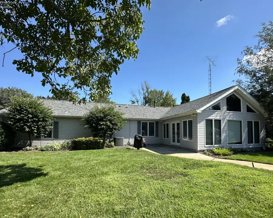 5784 E Carl Street, Marblehead, OH 43440 - #2