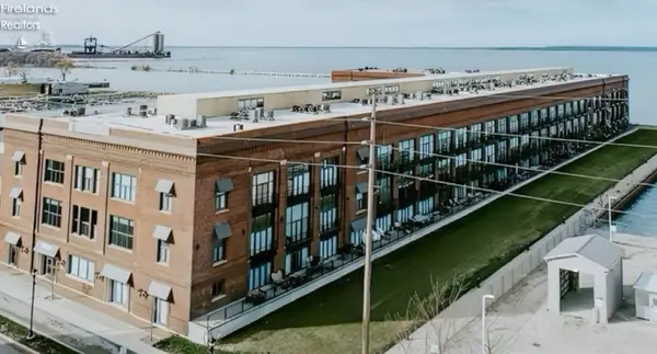 401 W Shoreline Drive #213, Sandusky, OH 44870