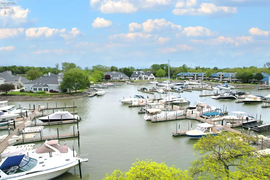 4395 Marin Woods #C, Port Clinton, OH 43452 - #3