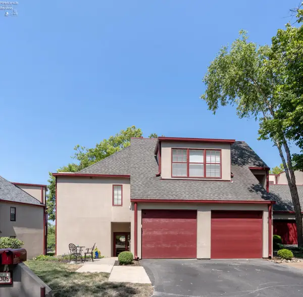 4333 Marin Woods #A, Port Clinton, OH 43452