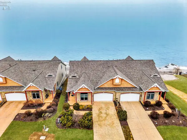 4319 Shore Drive, Lorain, OH 44053