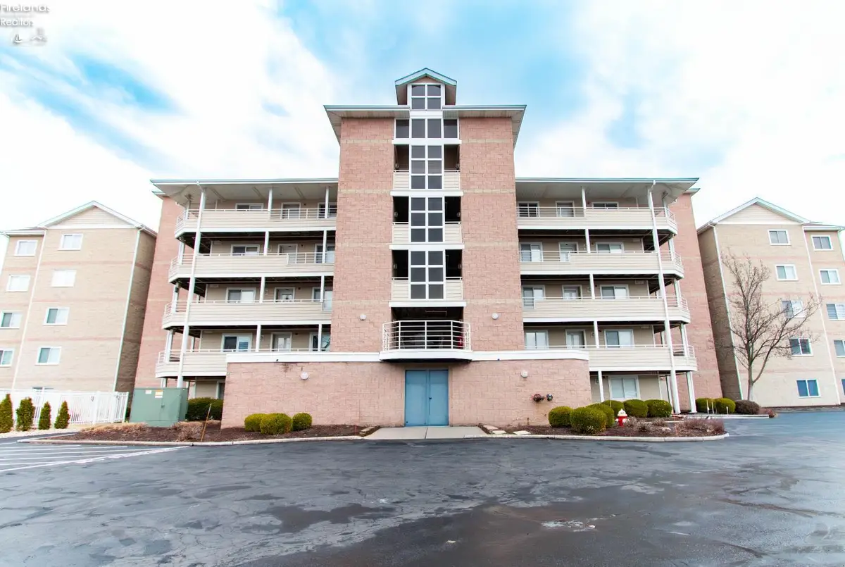 30 Marina Point Dr., Sandusky, OH 44870 - #1