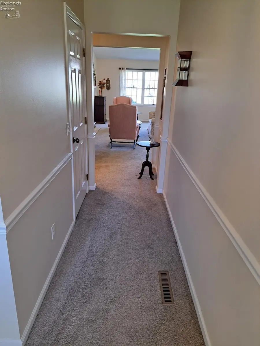 102 Cottage Grove Drive, Fremont, OH 43420 - #3