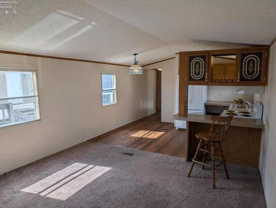 220 Maple Lane #15, Green Springs, OH 44836 - #3