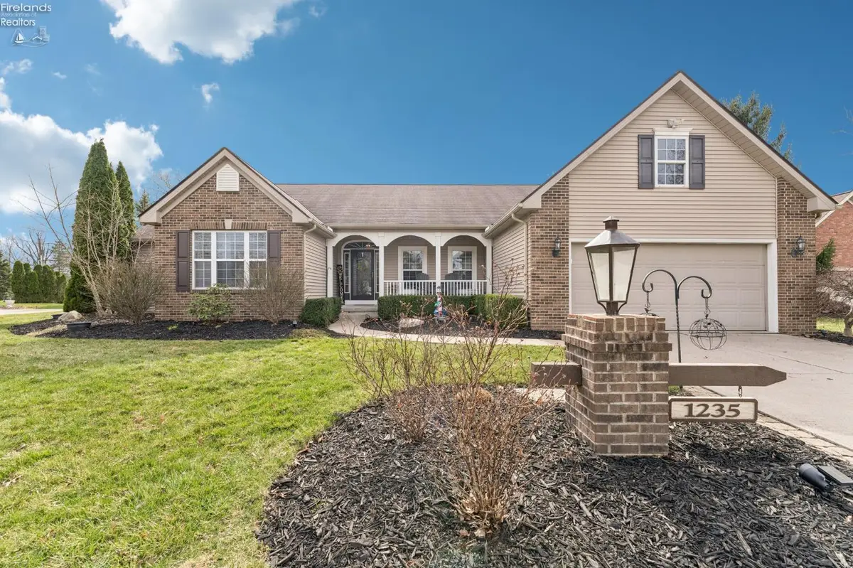 1235 Cherokee, Vermilion, OH 44089 - #1